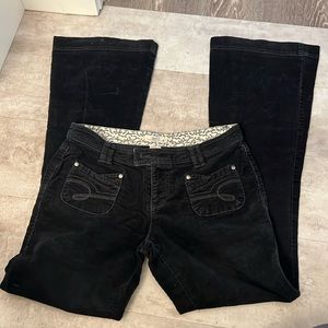 Juniors Black corduroy jeans low rise size 7